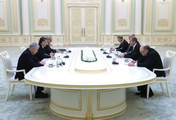 Стратегические проекты и мир в Афганистане: что обсудили Мирзиёев и Лавров - Sputnik Узбекистан