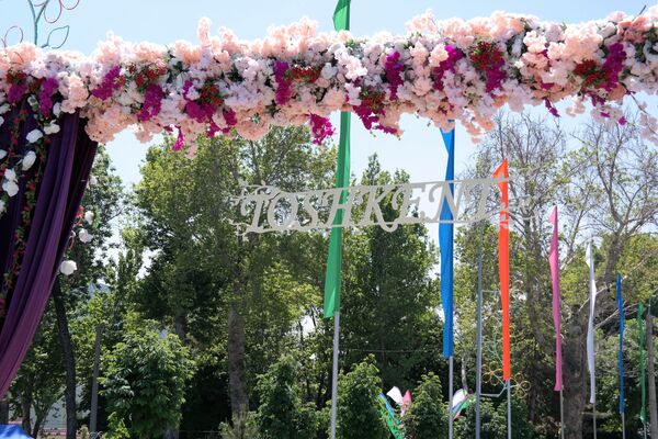 В столице Узбекистана стартовало яркое событие в сфере ландшафтной культуры - первый международный Фестиваль ландшафтного искусства - Sputnik Ўзбекистон