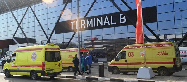Ситуация в аэропорту Шереметьево - Sputnik Узбекистан