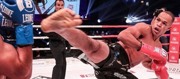 Американский боец смешанного стиля Реймонд Дэниэлс Американский боец смешанного стиля Реймонд Дэниэлс - Sputnik Ўзбекистон