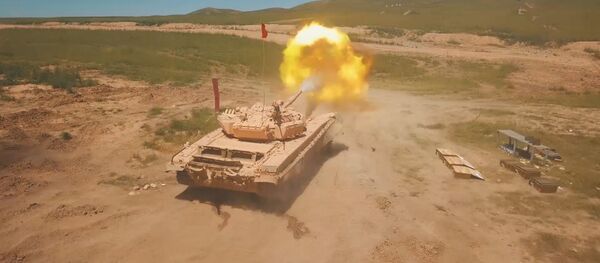 На полигоне в Чирчике прошли соревнования по танковому биатлону На полигоне в Чирчике прошли соревнования по танковому биатлону - Sputnik Ўзбекистон