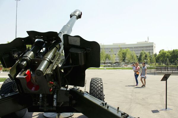Демонстрация военной техники у Humo Arena - Sputnik Узбекистан