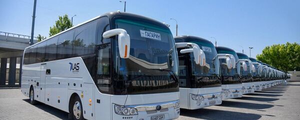 Шавкат Мирзиёев во время посещения автовокзала Ташкент Шавкат Мирзиёев во время посещения автовокзала Ташкент - Sputnik Ўзбекистон