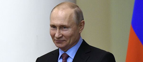 Президент РФ Владимир Путин Президент РФ Владимир Путин - Sputnik Ўзбекистон