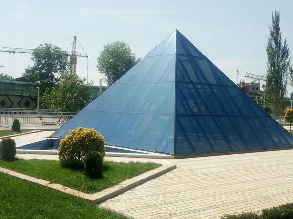 Тошкентда канал бўйида янги сайлгоҳ барпо этилди Тошкентда канал бўйида янги сайлгоҳ барпо этилди - Sputnik Ўзбекистон