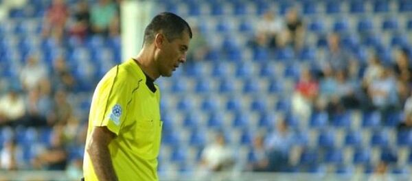 АФУ отстранила от работы двух судей из-за грубых ошибок и конфликта на поле АФУ отстранила от работы двух судей из-за грубых ошибок и конфликта на поле - Sputnik Узбекистан