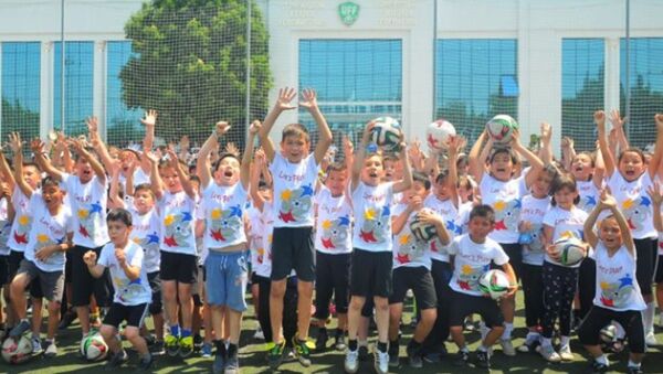 В Ташкенте  стартует фестиваль, посвященный Дню детского массового по футболу АФК - Sputnik Узбекистан