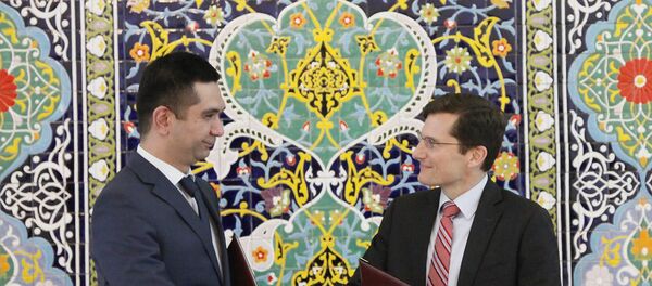 Новая цифровая экономика: Центробанк будет сотрудничать с Visa - Sputnik Узбекистан