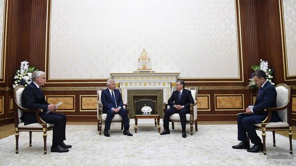 Prezident Respubliki Uzbekistan prinyal glavu rossiyskoy kompanii LUKOYL - Sputnik Oʻzbekiston