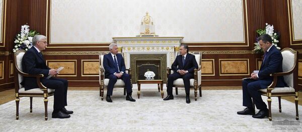 Президент Республики Узбекистан Шавкат Мирзиёев 15 мая принял президента компании Лукойл Вагита Алекперова - Sputnik Узбекистан