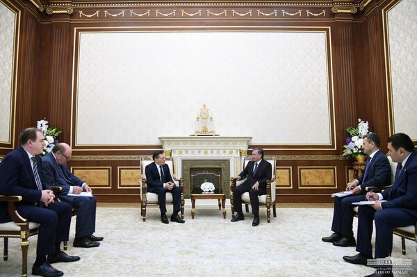 Президент Узбекистана встретился с главами Лукойла и Росатома - Sputnik Узбекистан