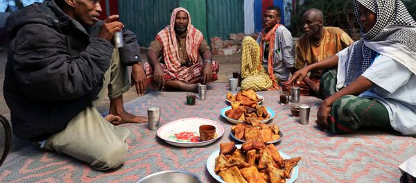 Как празднуют Рамадан в разных уголках планеты Как празднуют Рамадан в разных уголках планеты - Sputnik Ўзбекистон