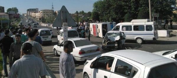 Автобус перевернулся в Самарканде - Sputnik Узбекистан