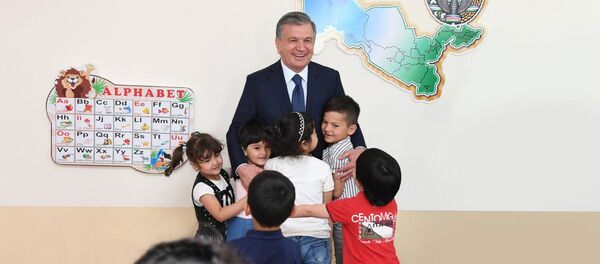 Шавкат Мирзиёев проверил бытовые условия жизни в Андижане - Sputnik Узбекистан