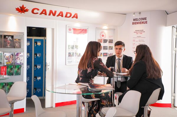 Узбекистан на фестивале в Каннах удивил США, Канаду и Берлин Узбекистан на фестивале в Каннах удивил США, Канаду и Берлин - Sputnik Узбекистан