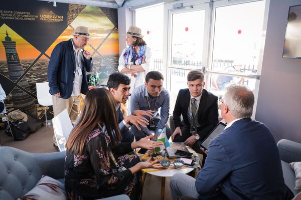 O‘zbekiston vakillari Kanada, AQSh va Berlin kinobozorlar tashkilotchilari bilan uchrashdi - Sputnik O‘zbekiston