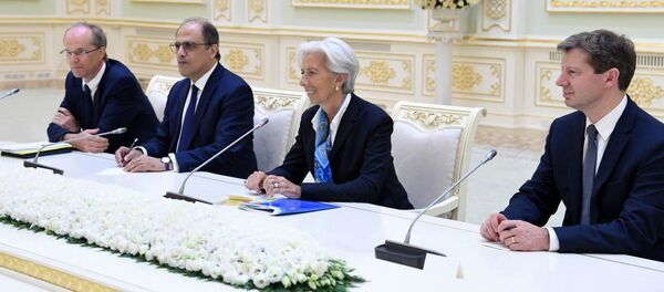 Президент Республики Узбекистан Шавкат Мирзиёев принял директора-распорядителя Международного валютного фонда Кристин Лагард - Sputnik Узбекистан