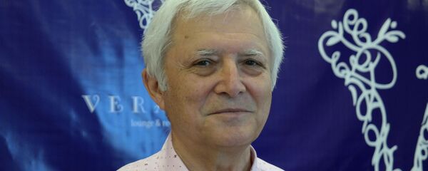 Тележурналист Борис Бабаев - Sputnik Узбекистан