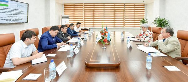 В агентстве Узатом прошла встреча с представителями МАГАТЭ В агентстве Узатом прошла встреча с представителями МАГАТЭ - Sputnik Ўзбекистон