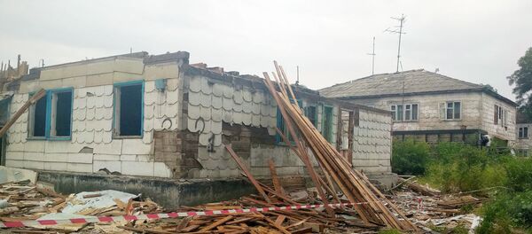 Снос ветхих домов в Сергелийском районе Ташкента - Sputnik Узбекистан