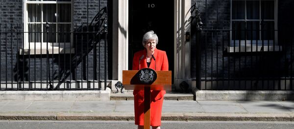 Премьер-министр Великобритании Тереза Мэй в Лондоне. 24 мая 2019 - Sputnik Ўзбекистон