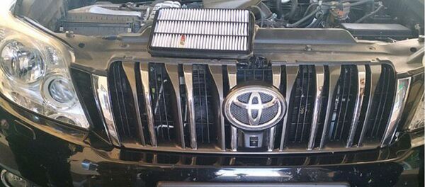 В автомобиле “Toyota Land Cruiser Prado” обнаружен наркотик гашиш - Sputnik Узбекистан