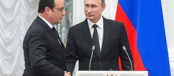 Президент РФ В.Путин встретился с президентом Франции Франсуа Олландом Президент РФ В.Путин встретился с президентом Франции Франсуа Олландом - Sputnik Узбекистан
