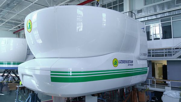 Полнопилотажный Full-flight симулятор самолета А320 - Sputnik Узбекистан