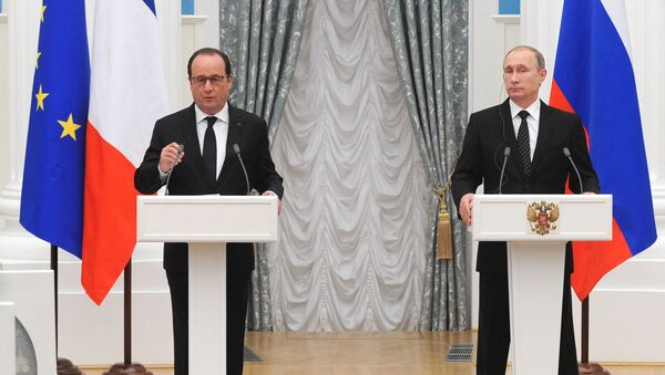 Президент РФ В.Путин встретился с президентом Франции Франсуа Олландом - Sputnik Узбекистан