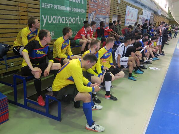 Как узбекская команда выиграла турнир по мини-футболу в Петербурге - Sputnik Узбекистан