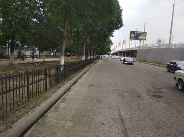 В Ташкенте снова прошла чистка рынков от машин В Ташкенте снова прошла чистка рынков от машин - Sputnik Узбекистан