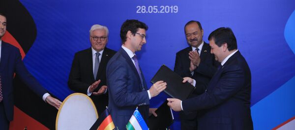 Компания Сименс и СП Uz Kor-Gas Chemical заключили несколько долгосрочных контрактов - Sputnik Узбекистан