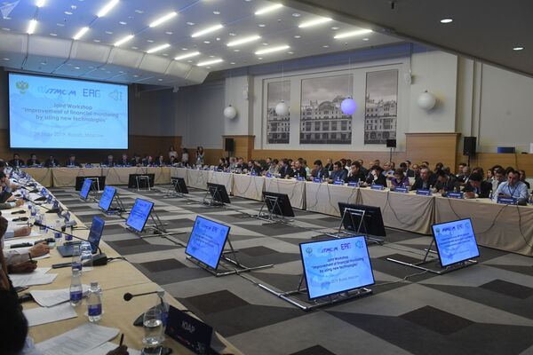 Узбекистан будет бороться с финансовыми преступлениями с помощью технологий Узбекистан будет бороться с финансовыми преступлениями с помощью технологий - Sputnik Узбекистан