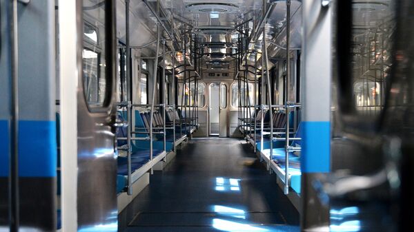 Novie vagoni Yekaterinburgskogo metro - Sputnik O‘zbekiston