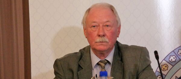 Госсоветник президента Узбекистана по социально-экономическим вопросам Вячеслав Голышев Госсоветник президента Узбекистана по социально-экономическим вопросам Вячеслав Голышев - Sputnik Узбекистан