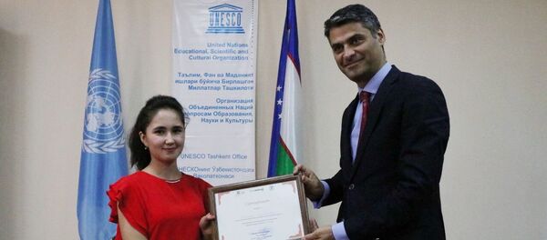 Первое место присудили студентке Ташкентского университета информационных технологий Сайере Рахимой. - Sputnik Узбекистан