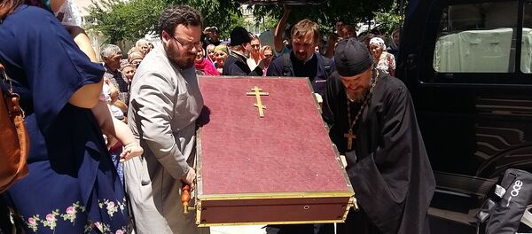 Верующие Бухары встречают Феодоровскую икону Божьей матери - Sputnik Узбекистан