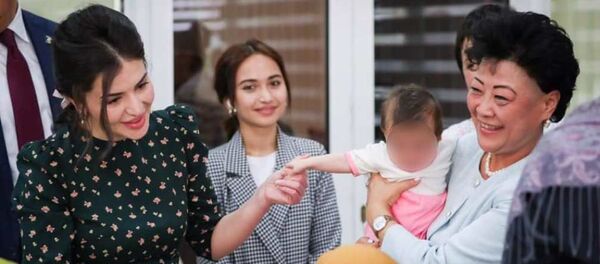 Шахноза Мирзиёева встретилась с детьми, которые вернулись из Сирии Шахноза Мирзиёева встретилась с детьми, которые вернулись из Сирии - Sputnik Ўзбекистон