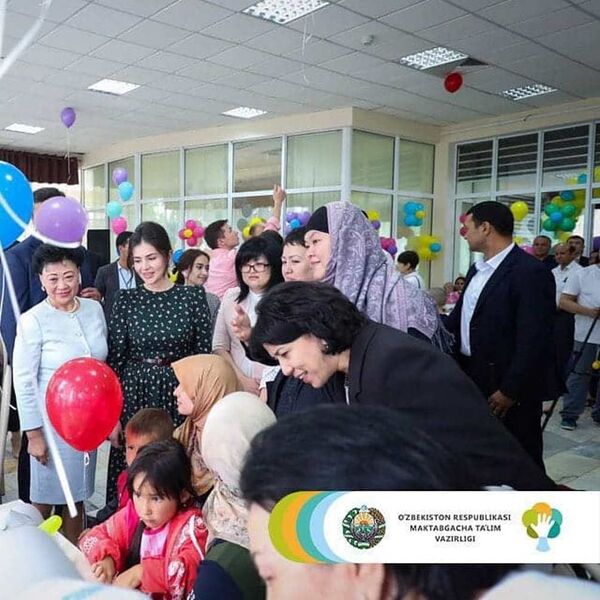Шаҳноза Мирзиёева Суриядан қайтиб келган болалар билан учрашди Шаҳноза Мирзиёева Суриядан қайтиб келган болалар билан учрашди - Sputnik Ўзбекистон