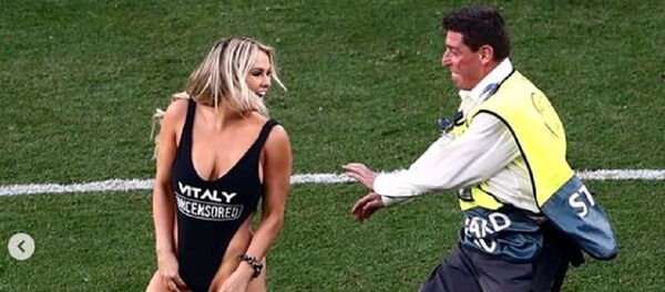 Модель блогер Кинси Волански (Kinsey Wolanski) - Sputnik Ўзбекистон