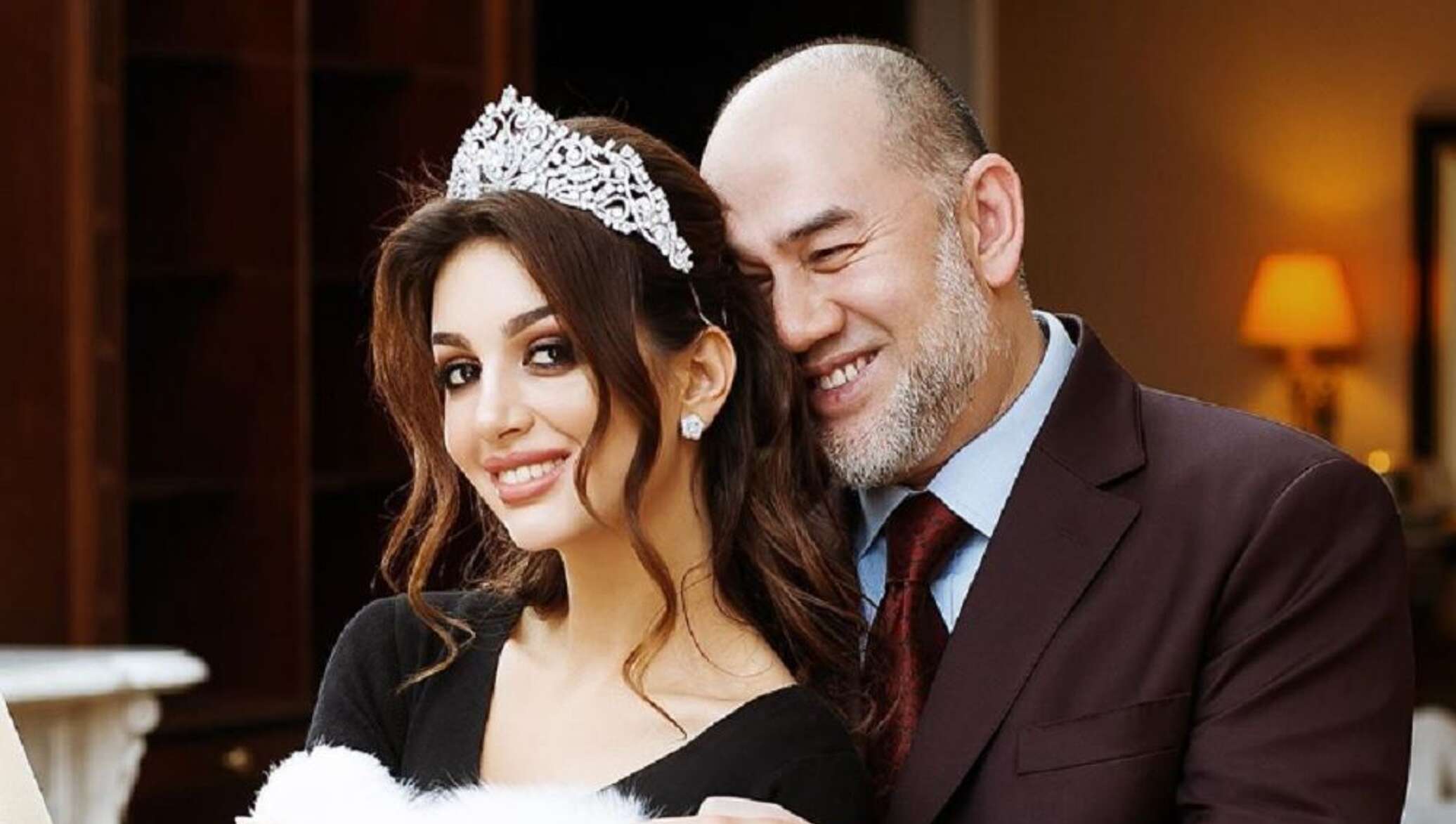 Қызы мен әкесінің сексін орысша көріңіз