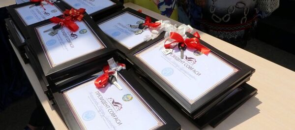 В Ташкенте нуждающимся бесплатно раздали 500 квартир В Ташкенте нуждающимся бесплатно раздали 500 квартир - Sputnik Узбекистан