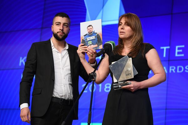 Премия имени Халеда аль-Хатыба: прием заявок продлен до 24 июня Премия имени Халеда аль-Хатыба: прием заявок продлен до 24 июня - Sputnik Узбекистан