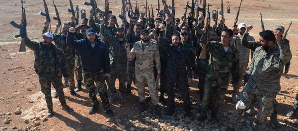 Центр подготовки бойцов ополчения в Сирии - Sputnik Узбекистан