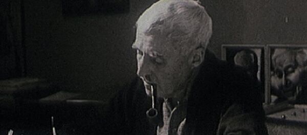 Константин Симонов: Не все мне в моей жизни нравится. Кадры из архива Константин Симонов: Не все мне в моей жизни нравится. Кадры из архива - Sputnik Узбекистан