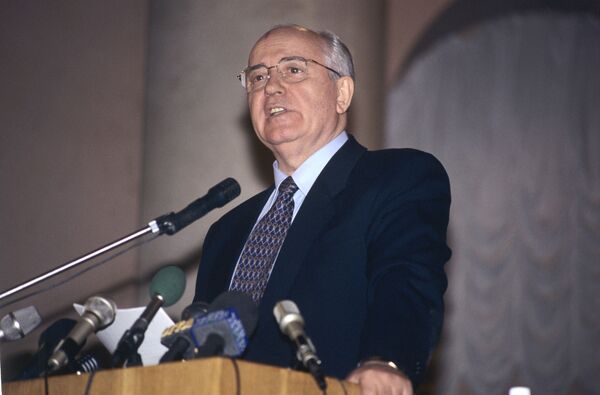 Михаил Горбачев находится в больнице - Sputnik Узбекистан