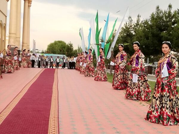 Контракты на $300 млн: стартовал форум Invest in Namangan Контракты на $300 млн: стартовал форум Invest in Namangan - Sputnik Узбекистан