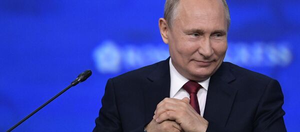 Президент РФ В. Путин на Петербургском международном экономическом форуме. День второй - Sputnik Узбекистан