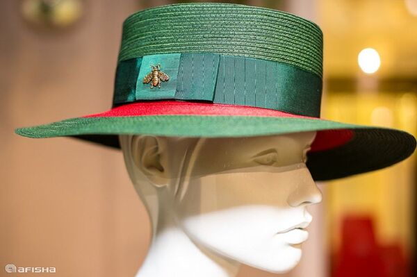 Племянница Усманова представила новую коллекцию одежды в Ташкенте - Sputnik Узбекистан