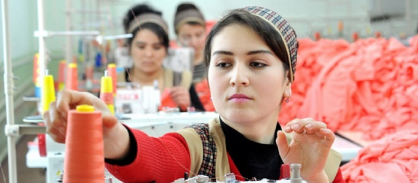 Бухаре 17 тысяч женщин получат работу - Sputnik Узбекистан